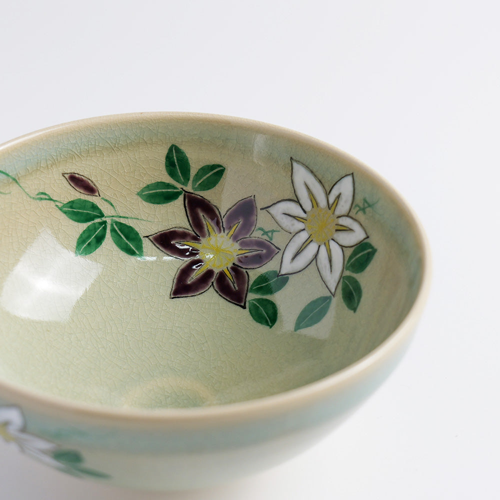 花模様の茶碗 緑色内側 茶碗「鉄線」 – 中村茶舗